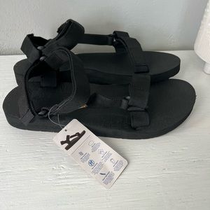 Women's Merence Strap Sandals size 11